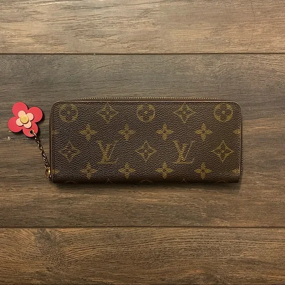 ❌SOLD❌ Louis Vuitton Monogram Pink Blooming Flower Clemence Wallet - Picture 2 of 16